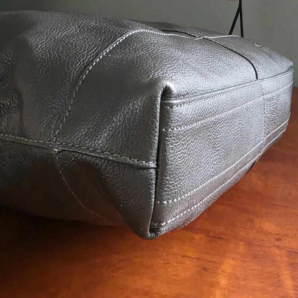 Coach 70308 Thompson Messenger Charcoal Gray Leather Laptop Messenger Bag